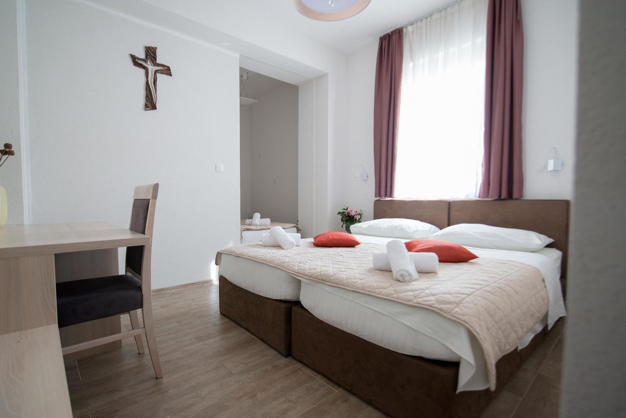 Hotel Olivia Меджугорье Экстерьер фото